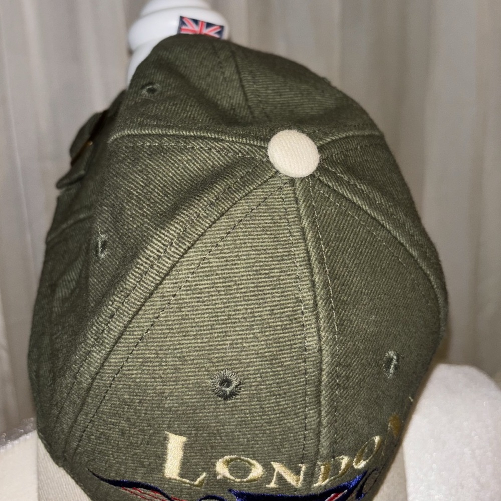 London England Embroidered Cap - Picture 4 of 5
